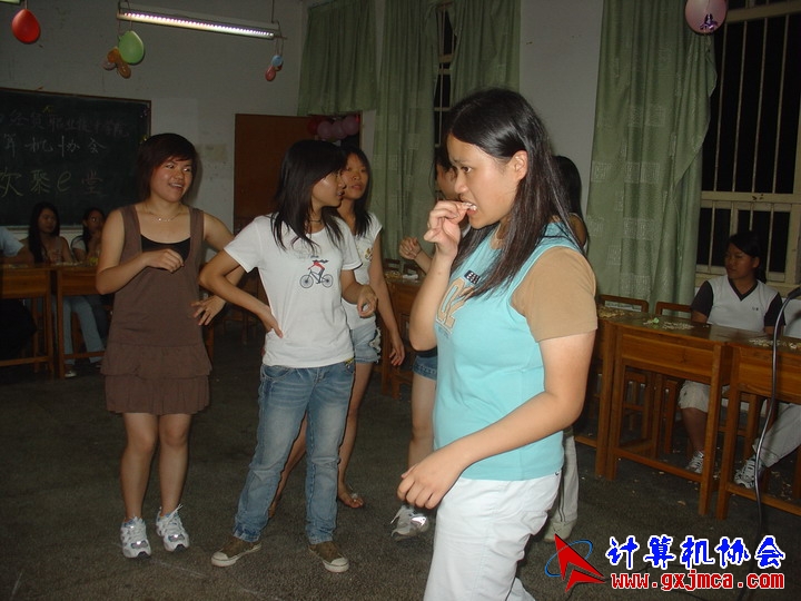 060601ET087.JPG
