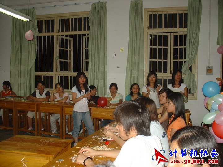 060601ET109.JPG