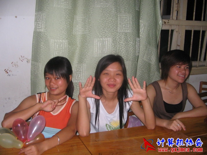 060601ET168.jpg