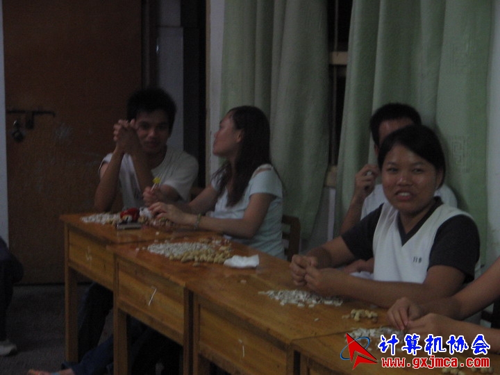 060601ET247.jpg