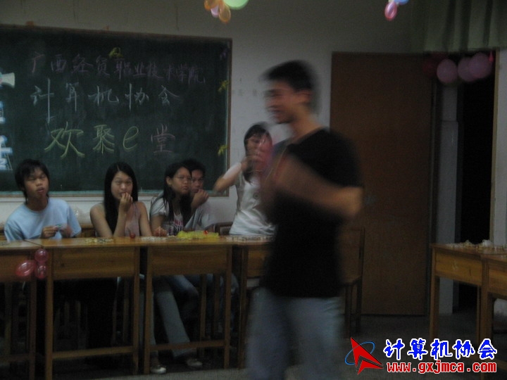 060601ET273.jpg