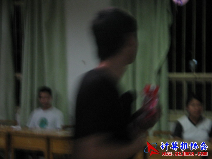 060601ET274.jpg