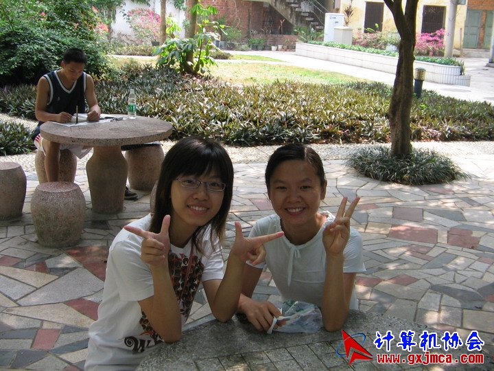 061021CA017.jpg