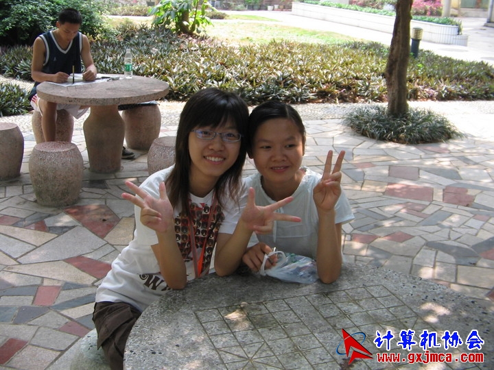 061021CA018.jpg