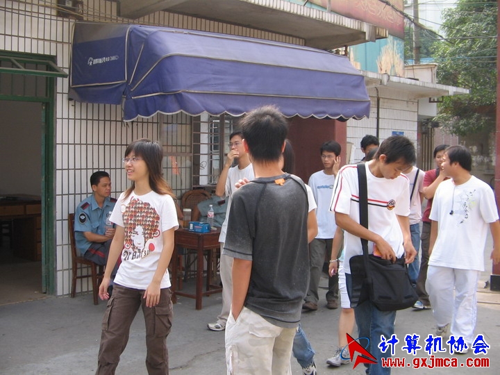 061021CA020.jpg