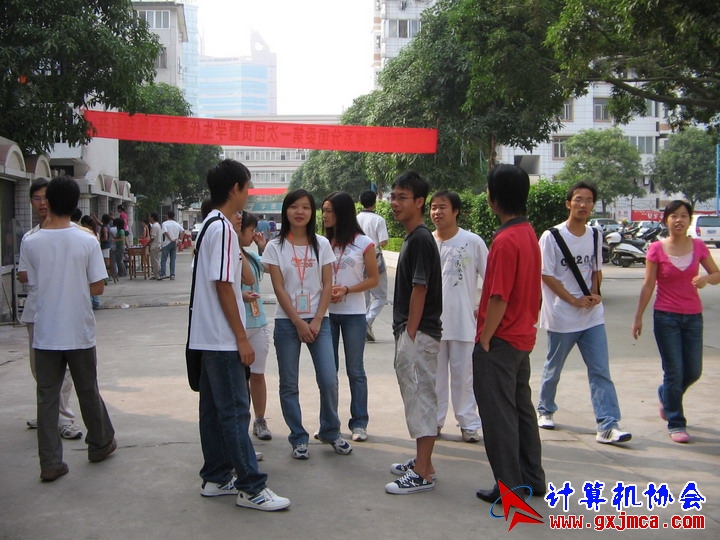 061021CA108.jpg