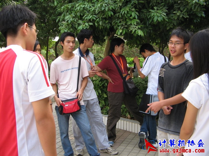 061021CA137.jpg