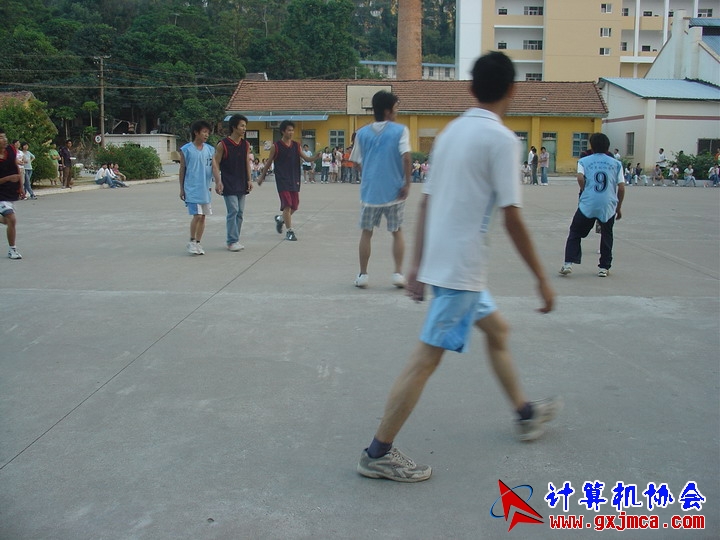 061107LQ270.JPG
