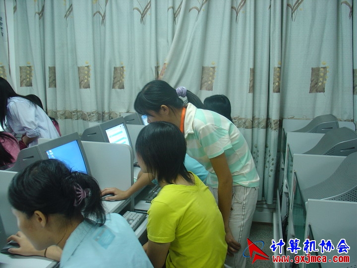 061107CA100.JPG