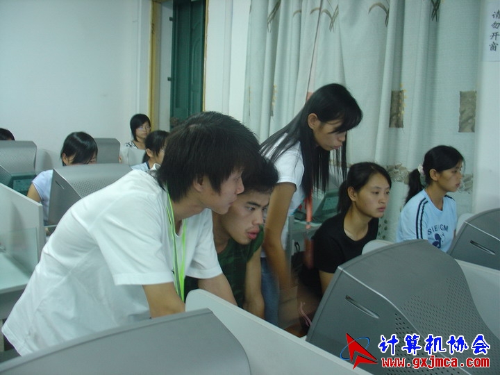 061116CA100.JPG