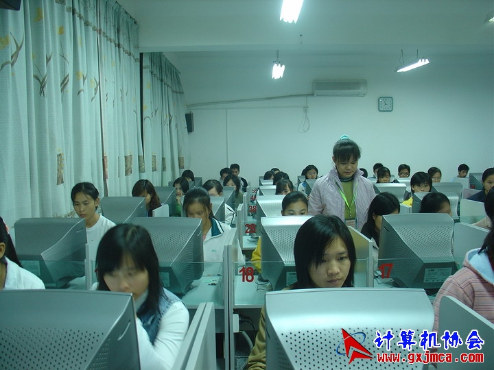 061129CA007.JPG