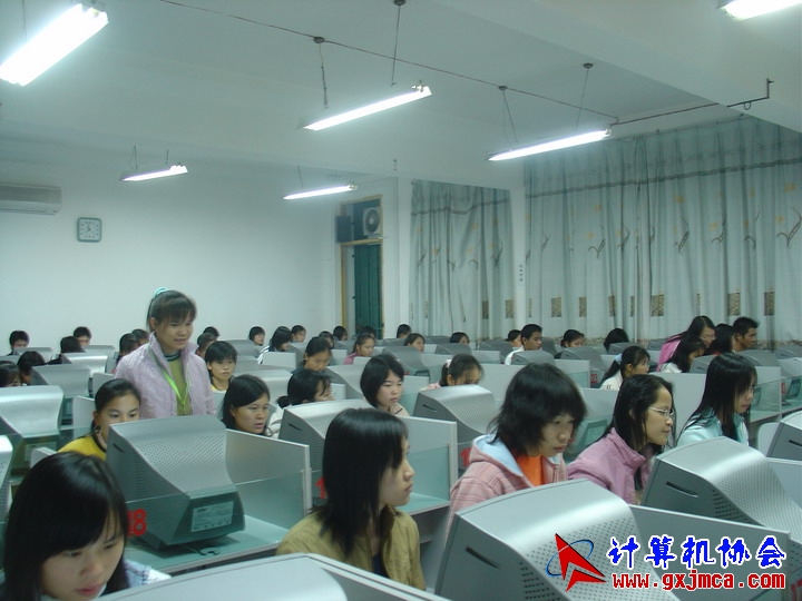 061129CA010.JPG