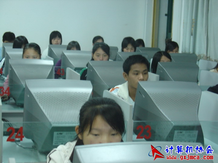 061129CA018.JPG