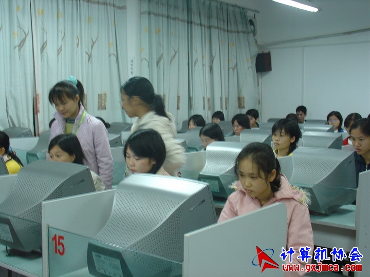 061129CA017.JPG
