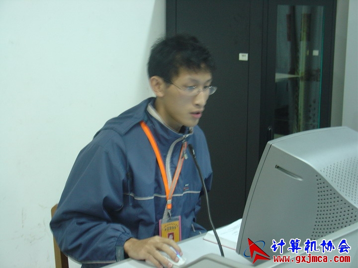 061129CA030.JPG