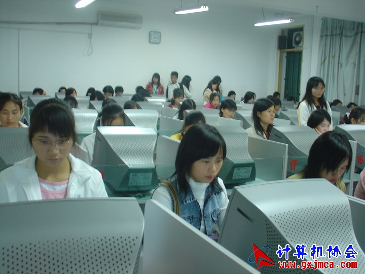 061129CA075.JPG