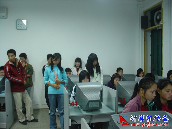 061129CA100.JPG