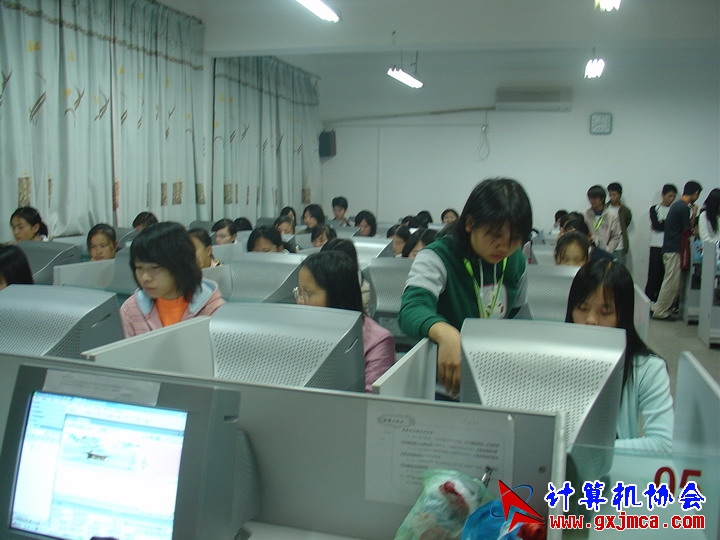 061129CA111.JPG