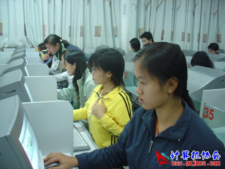 061129CA136.JPG