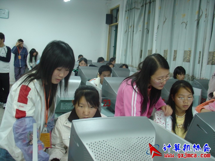 061129CA143.JPG