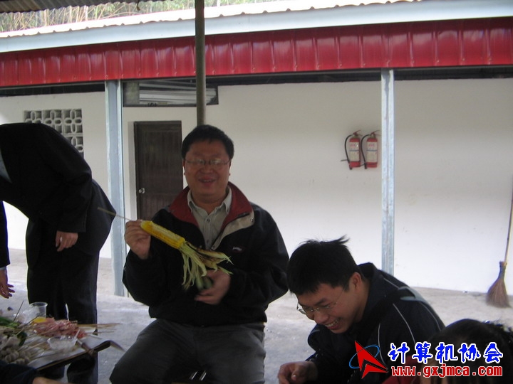 061203SKA048.JPG