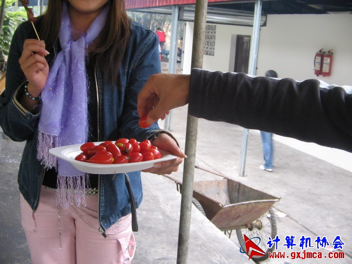 061203SKA077.JPG