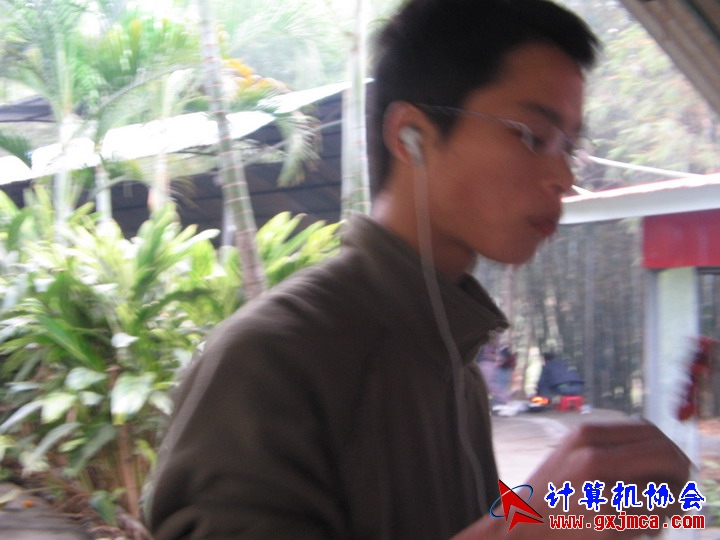 061203SKA088.JPG