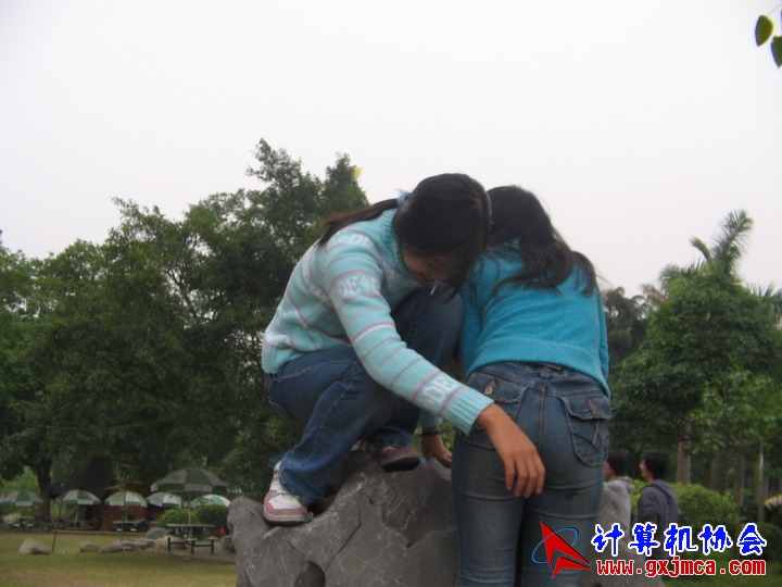 061203SKA134.JPG