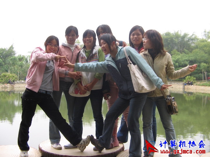 061203SKA199.JPG