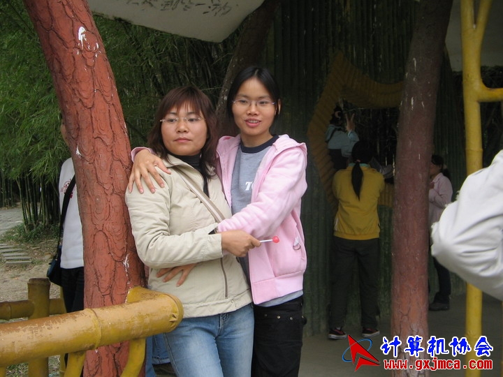 061203SKA208.JPG