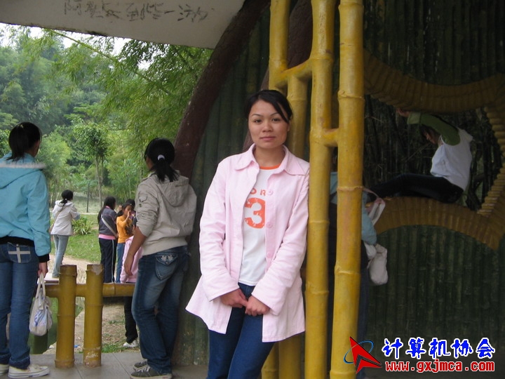 061203SKA206.JPG