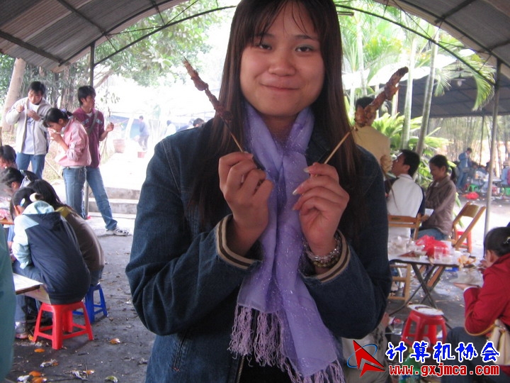 061203SKA239.JPG