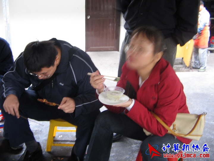 061203SKA240.JPG