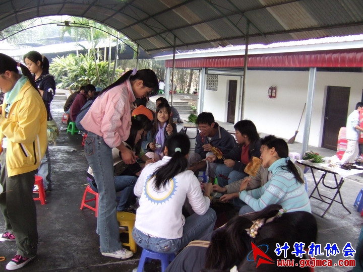 061203SKB288.JPG