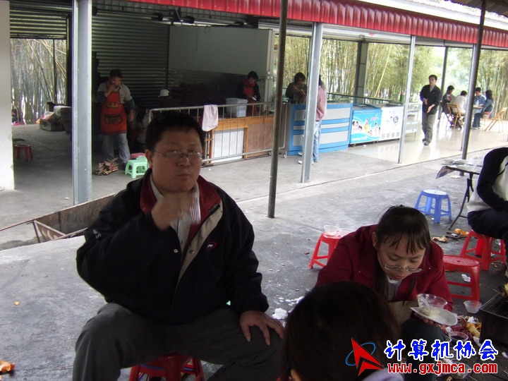 061203SKB321.JPG