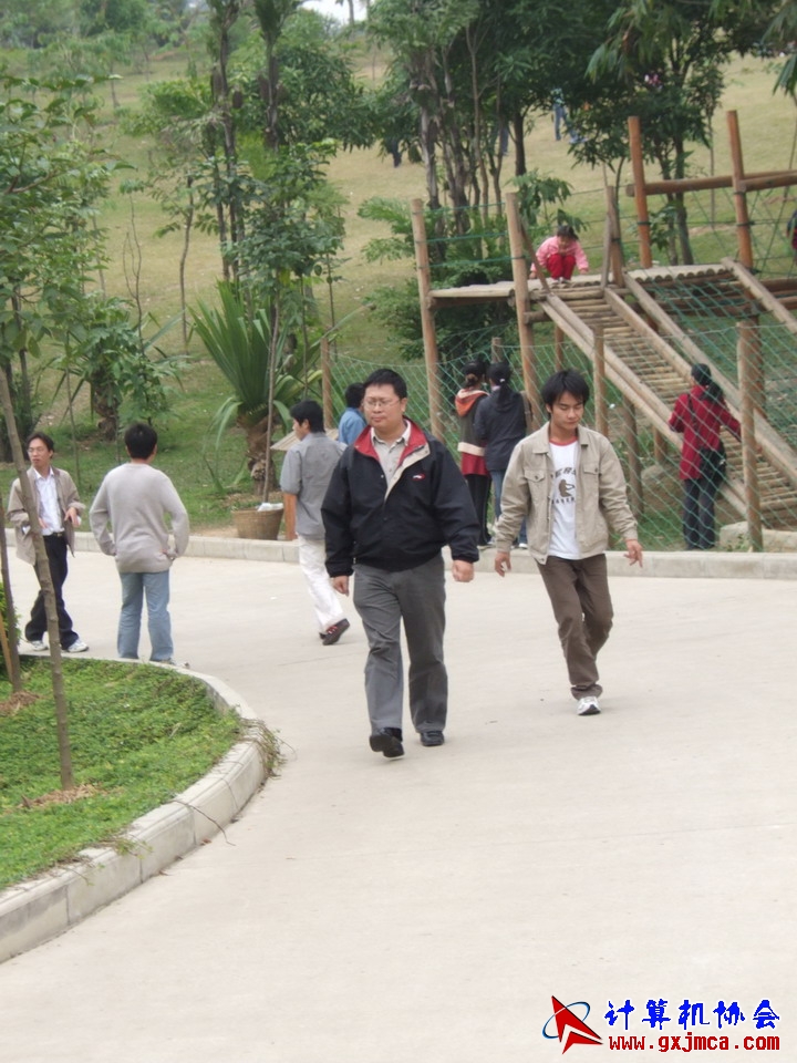 061203SKB326.JPG