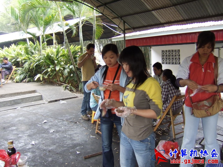 061203SKB401.JPG