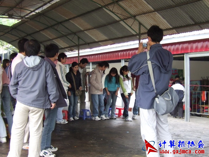 061203SKB410.JPG