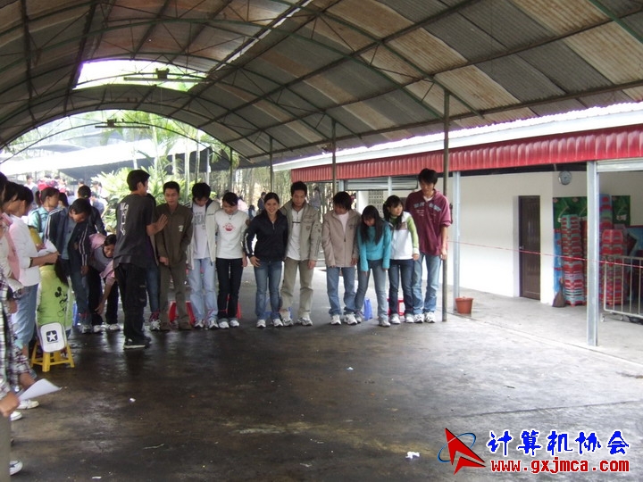 061203SKB417.JPG