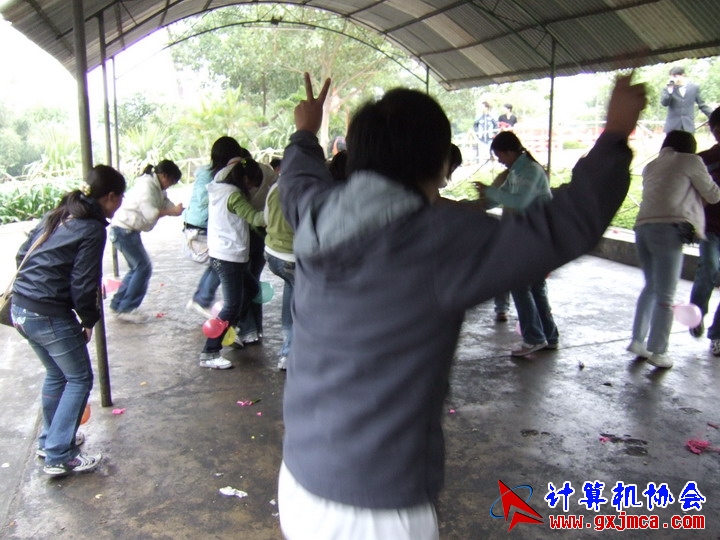 061203SKB499.JPG