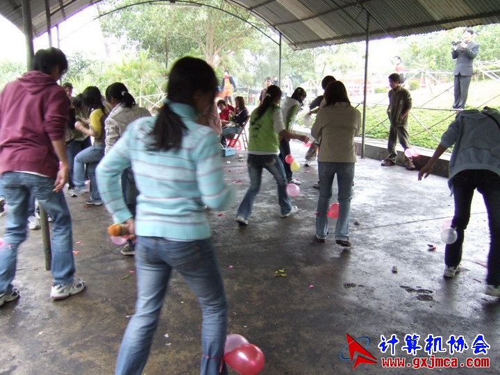061203SKB501.JPG