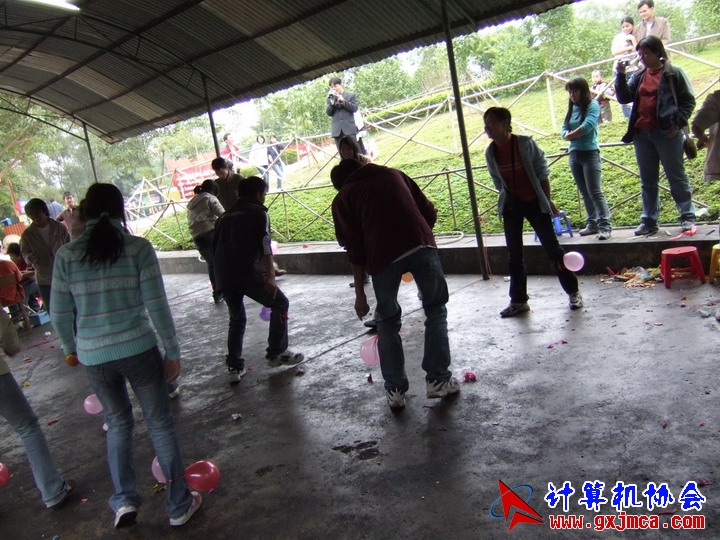 061203SKB503.JPG