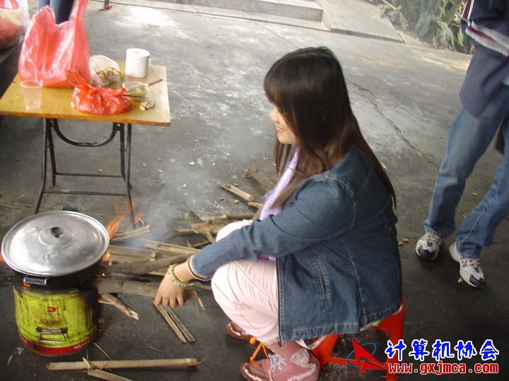061203SKD686.JPG