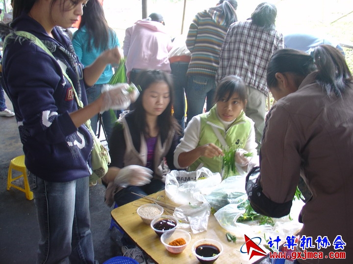 061203SKD688.JPG