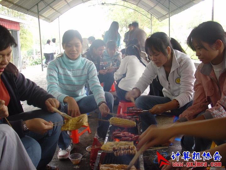 061203SKD692.JPG