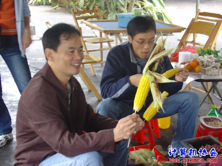 061203SKD701.JPG