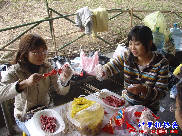 061203SKD702.JPG