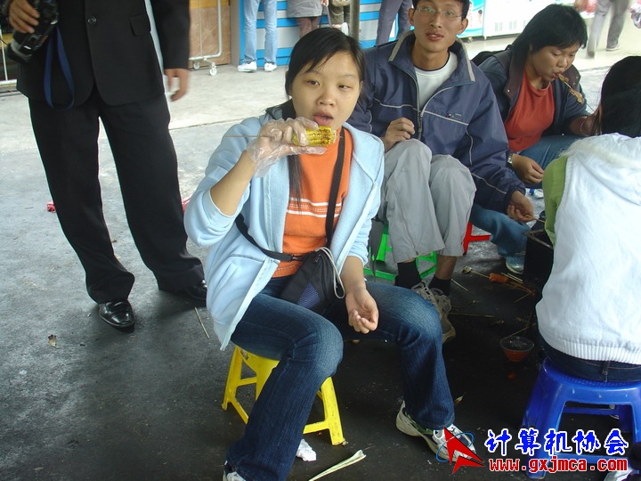 061203SKD708.JPG