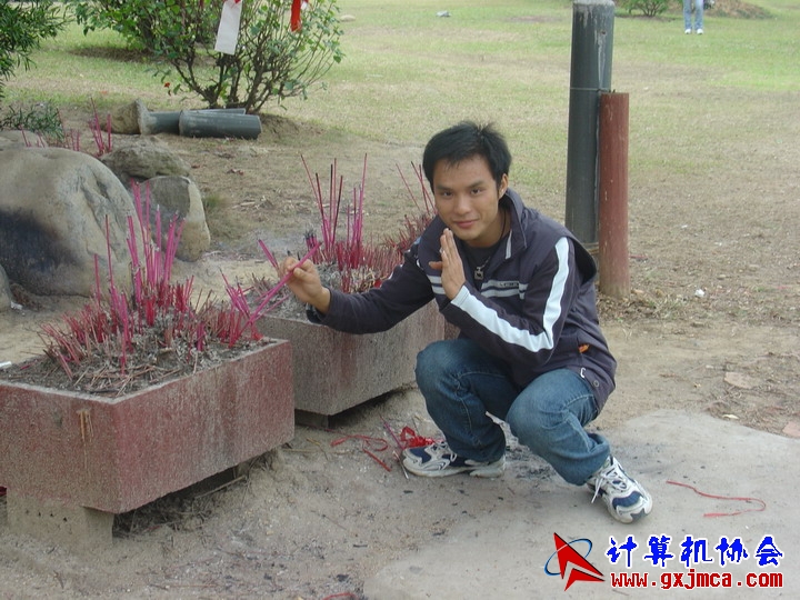 061203SKD764.JPG