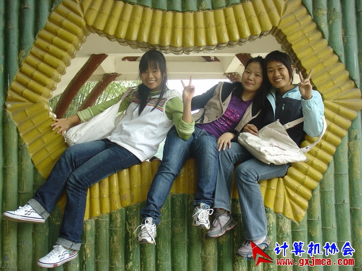 061203SKD782.JPG